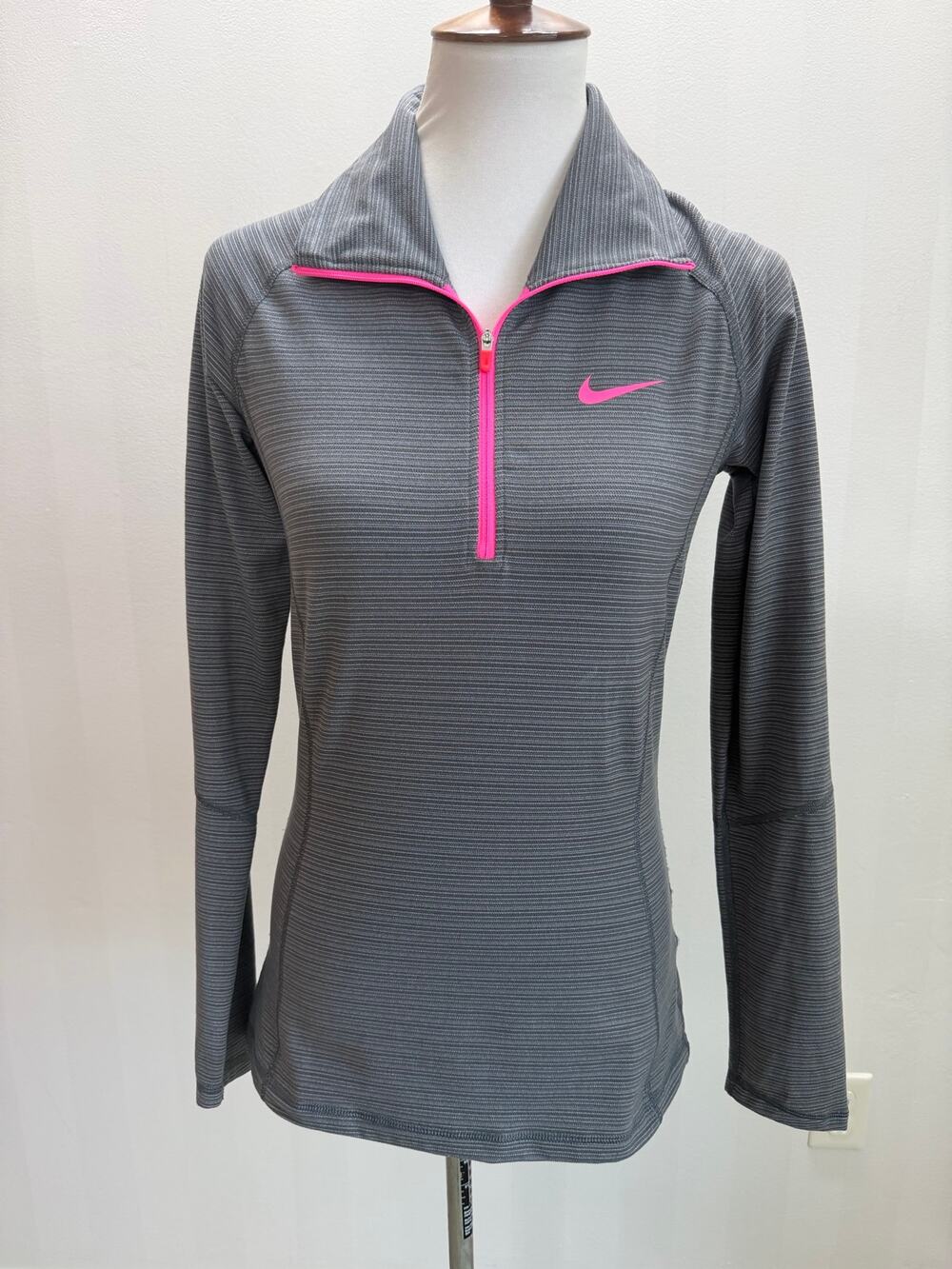 Nike Golf Dri-FIT Pullover Gray Pink 1/4 Zip Long Sleeve Athletic Sz S